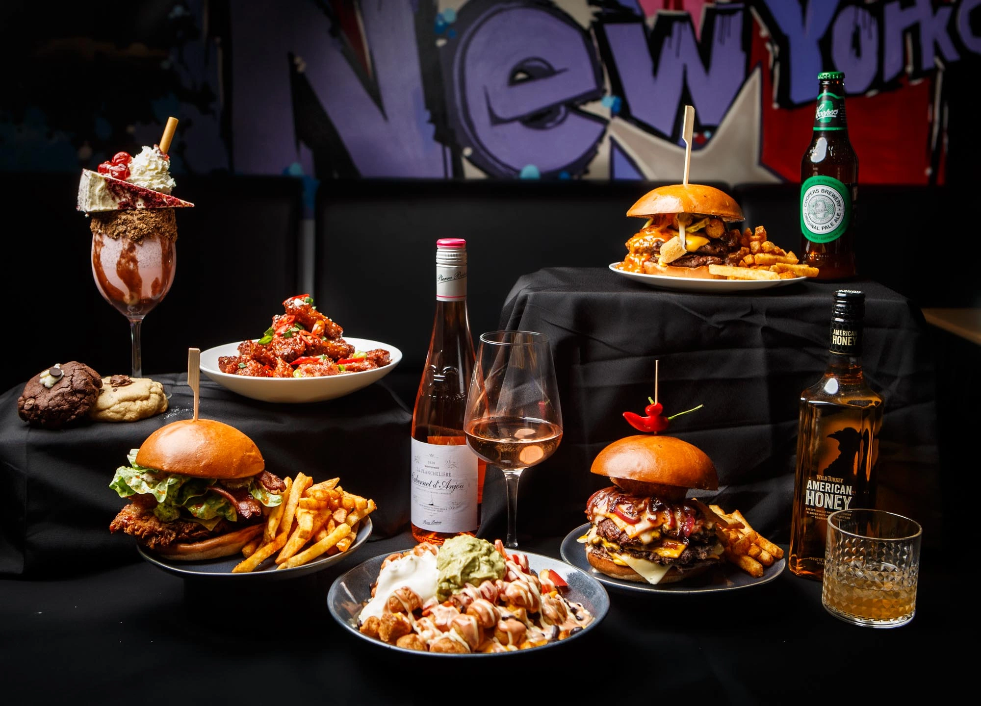 Burgers, wings and drinks platter